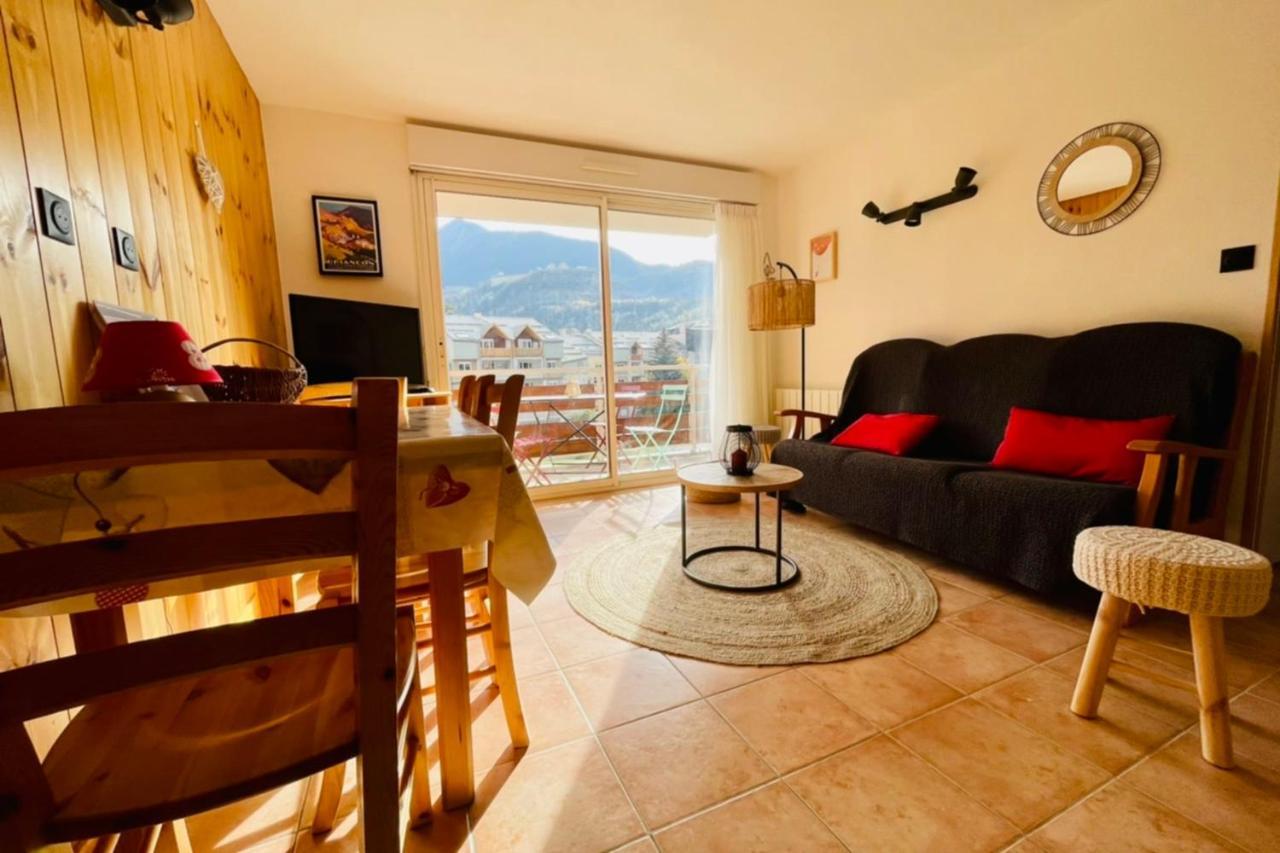 Flat Appartement 43 M With Balcony In Briancon Exteriör bild